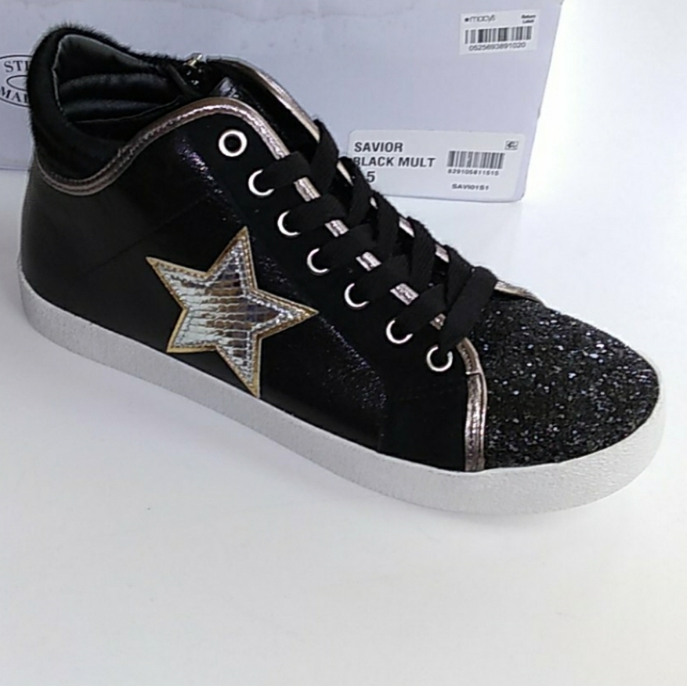 SteveMadden Savior Star SideZip Sneaker
